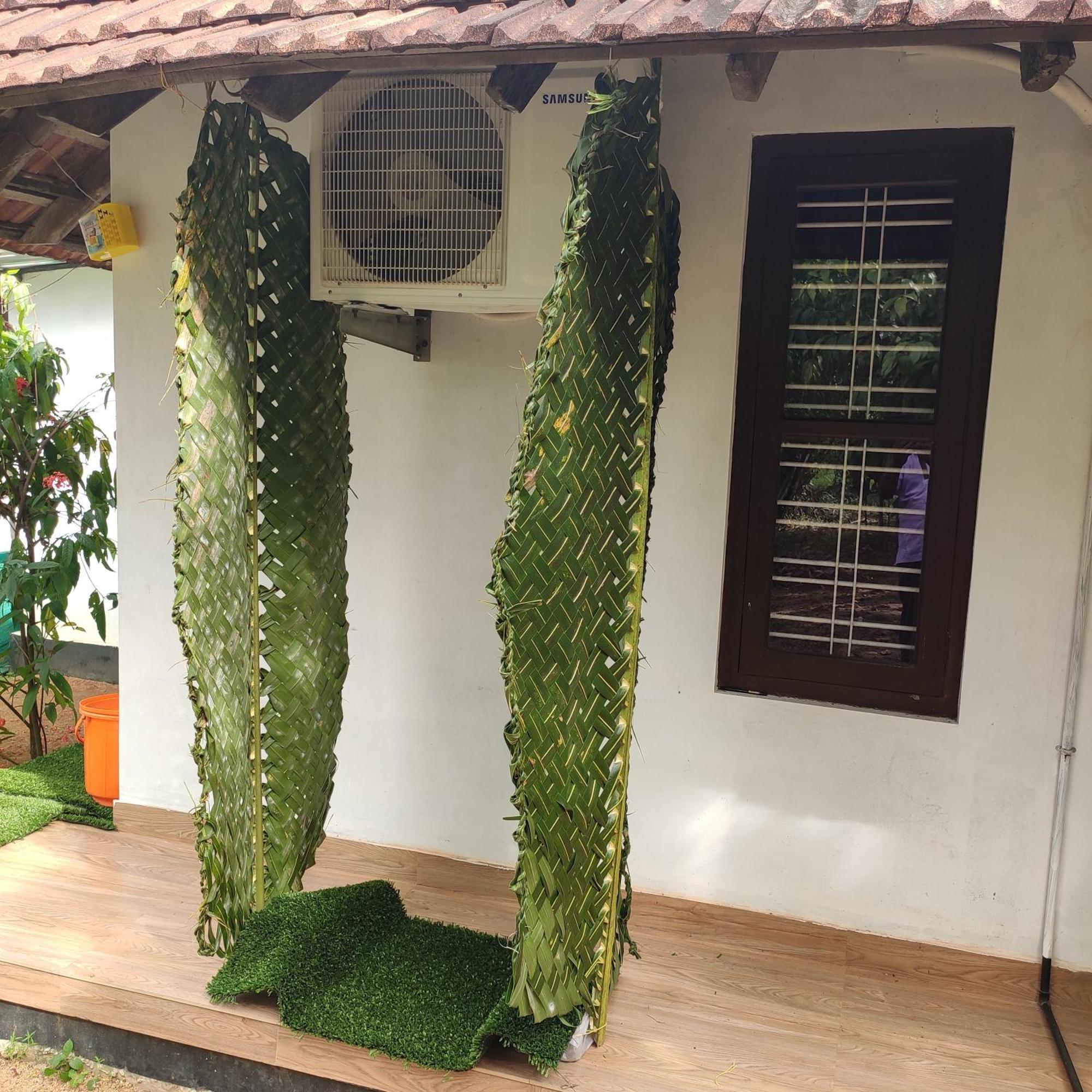 Munroe Inn Homestay Коллам Экстерьер фото